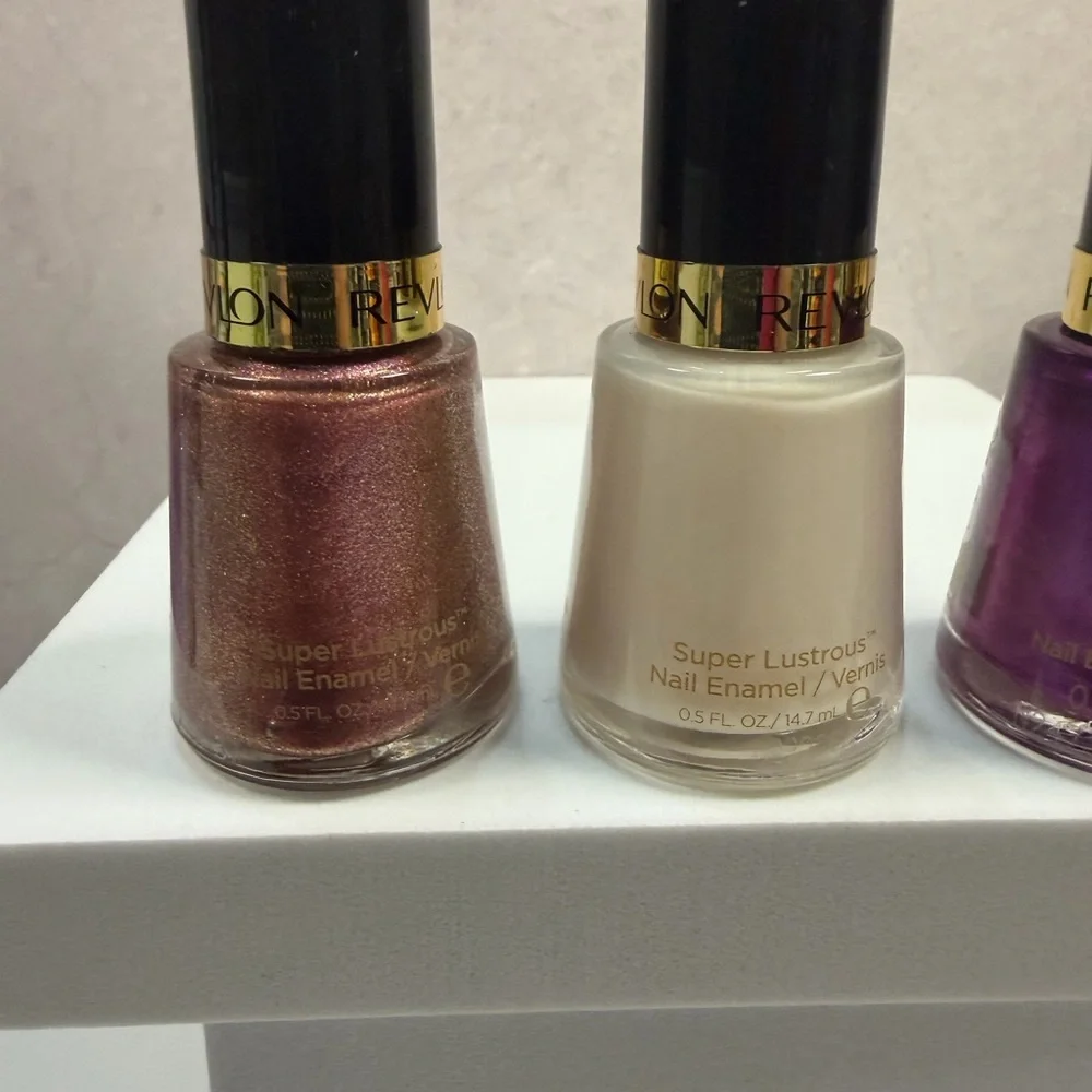 💙3/$20 Revlon Nail Polish Trio - Rose Gold Shimmer, Cream, Purple